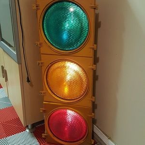 Genuine Traffic Light converted to ground 110 V